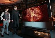 LG전자, 27일 그랜드 하얏트 서울 호텔서 열린 영국 여왕 생일 행사에 2대 전시