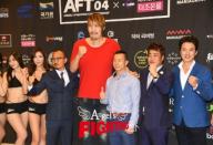 ‘테크노 골리앗’ 최홍만 “희귀난치병 환아들에게 희망, 엔젤스파이팅과 함께해 영광”