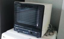 LG전자, 고객이 1983년 구매한 금성사 전자레인지 기증받아 전시 예정