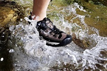 아웃도어 레드페이스, 여름철 워터 액티비티 위한 수륙양용 ‘아쿠아샌들’ 출시