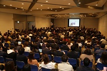 패션 월드 도쿄, 전시장내 46개 컨퍼런스 동시 개최