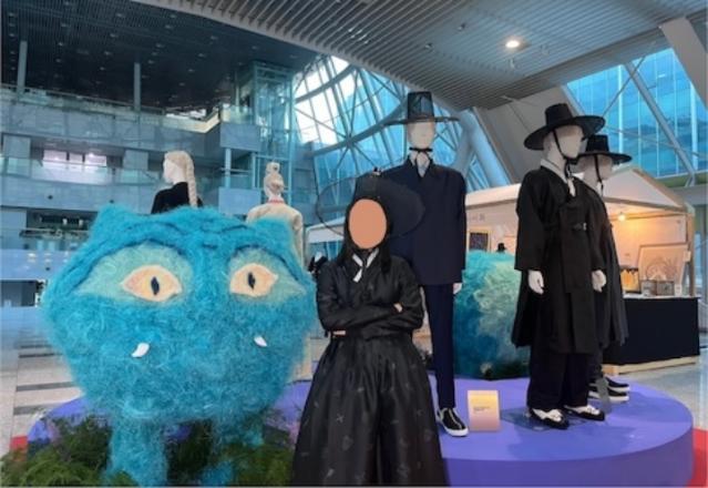 '현대 한복판'에서 발견한 한복의 새로운 매력!