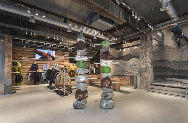 명동에 글로벌 플래그십 스토어 ‘코오롱스포츠 서울’ 오픈