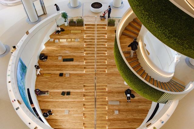 [29컷 공간다큐] ‘지식을 산책하게 만드는 공간’ - 경기도서관