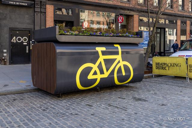 뉴욕, 친환경 도시 프로젝트 '안전한 자전거 보관소' 시범 설치...도난-날씨-운전자 모두 안전