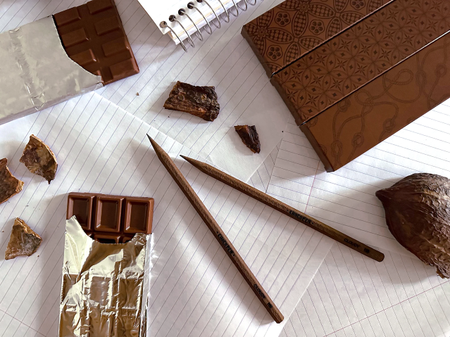 초콜릿 산업의 골칫거리, 카카오 껍질로 만든 연필_ ‘CHOCOPEN’