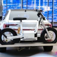 폴스타와 케이크의 전기 모빌리티 조합: E-바이크 탑재한 전기차