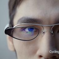 오포의 웨어러블 헤드업 디스플레이, 안경과 모노클 하이브리드 형태로 나온다