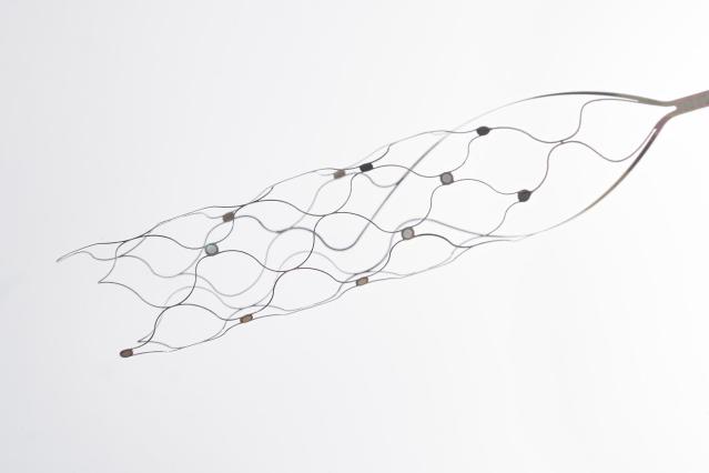 애플, 사용자의 생각으로 조작 가능한 아이폰 개발 중