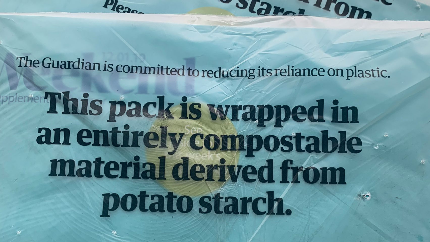 영국 가디언, 플라스틱대신 생분해소재 포장봉투 사용